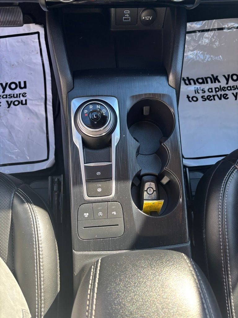 2022 Ford Escape Titanium