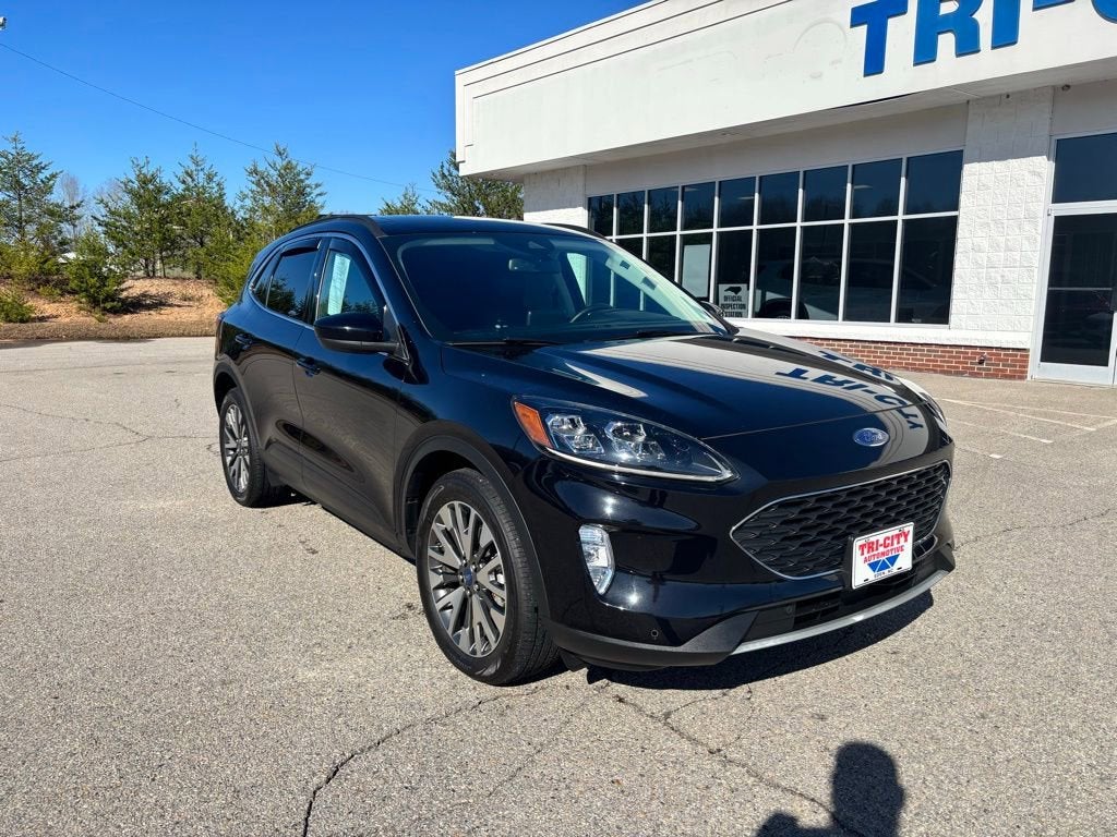 2022 Ford Escape Titanium