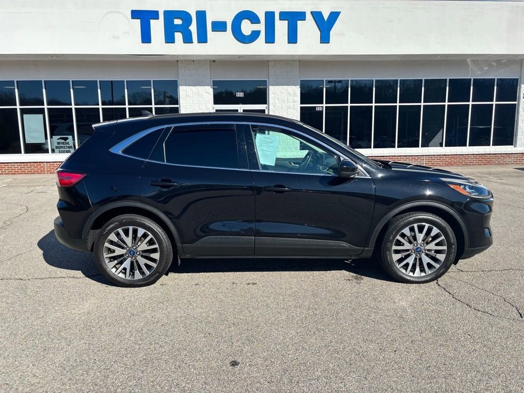 2022 Ford Escape Titanium