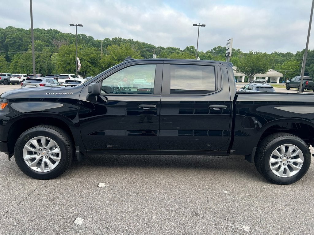 2025 Chevrolet Silverado 1500 Custom