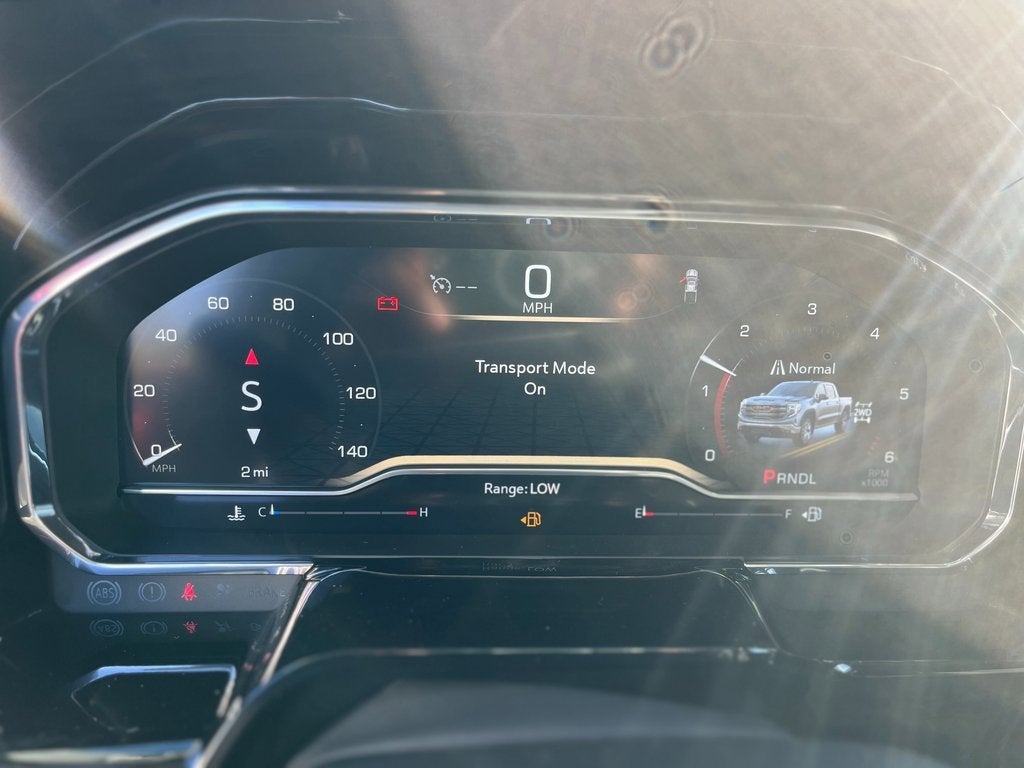 2025 GMC Sierra 1500 Elevation