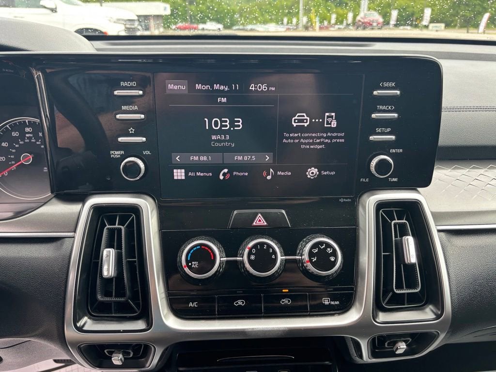 2022 Kia Sorento LX