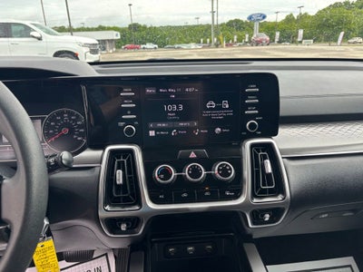 2022 Kia Sorento LX