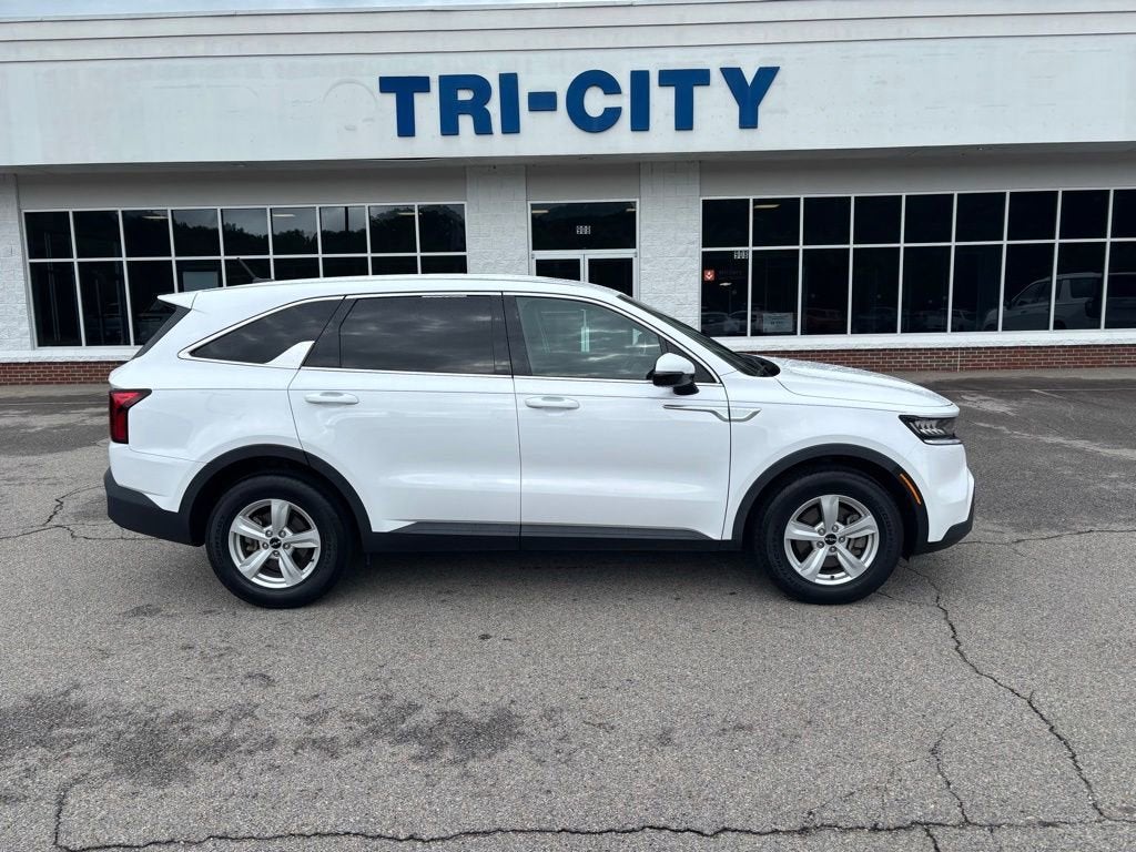 2022 Kia Sorento LX