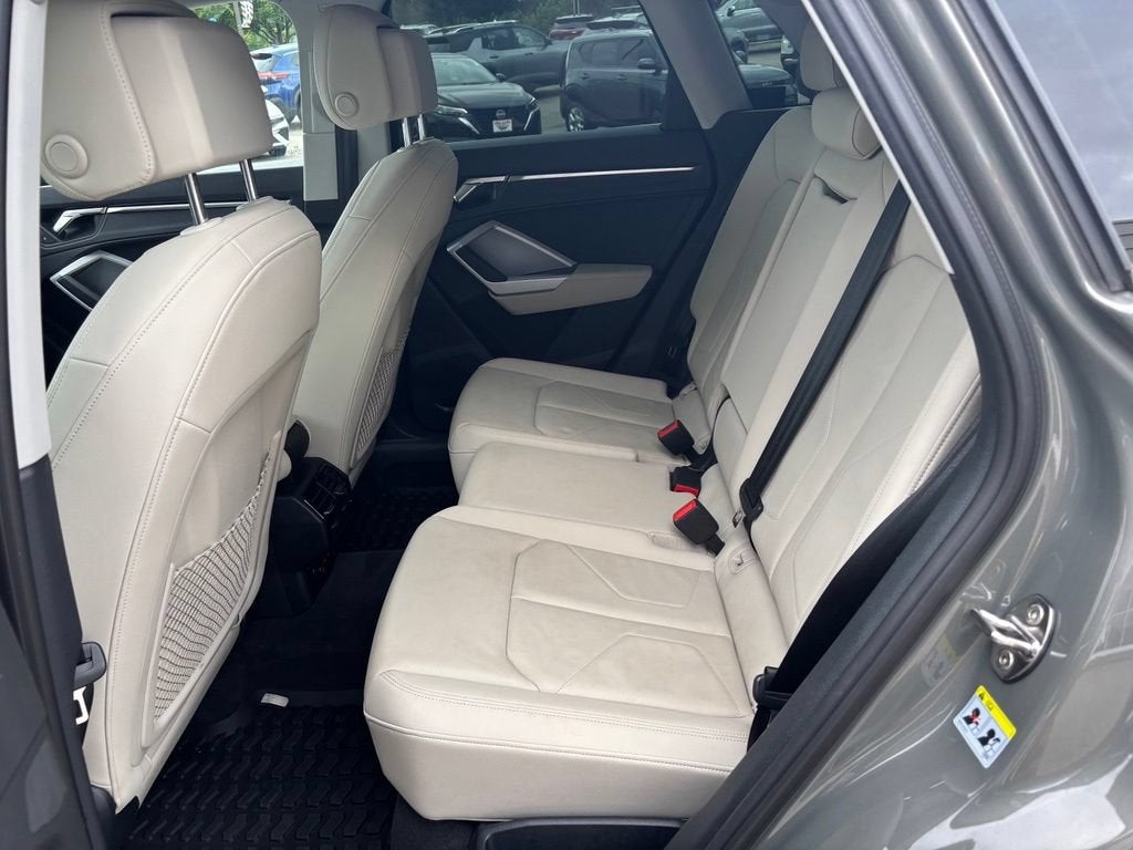2022 Audi Q3 S line Premium