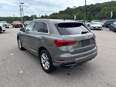 2022 Audi Q3 S line Premium