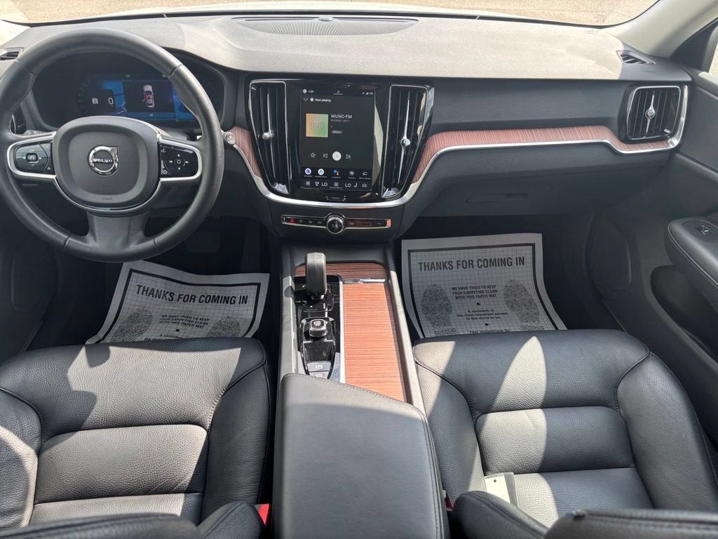 2025 Volvo V60 Cross Country Plus