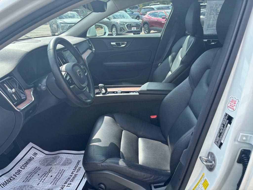 2025 Volvo V60 Cross Country Plus