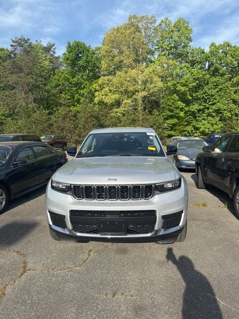 2022 Jeep Grand Cherokee L Laredo
