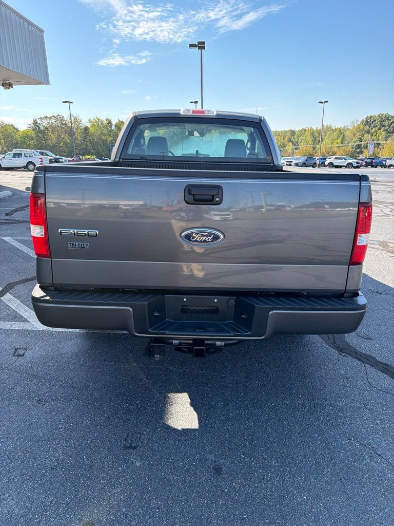 2004 Ford F-150 STX