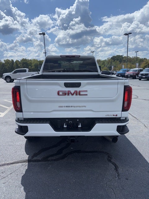 2023 GMC Sierra 2500HD AT4