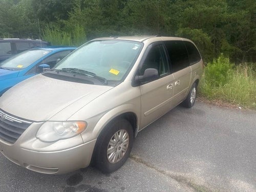 2006 Chrysler Town & Country LX