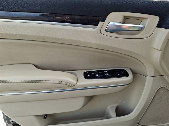 2012 Chrysler 300 Limited