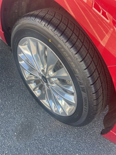 2024 Ford Edge Titanium