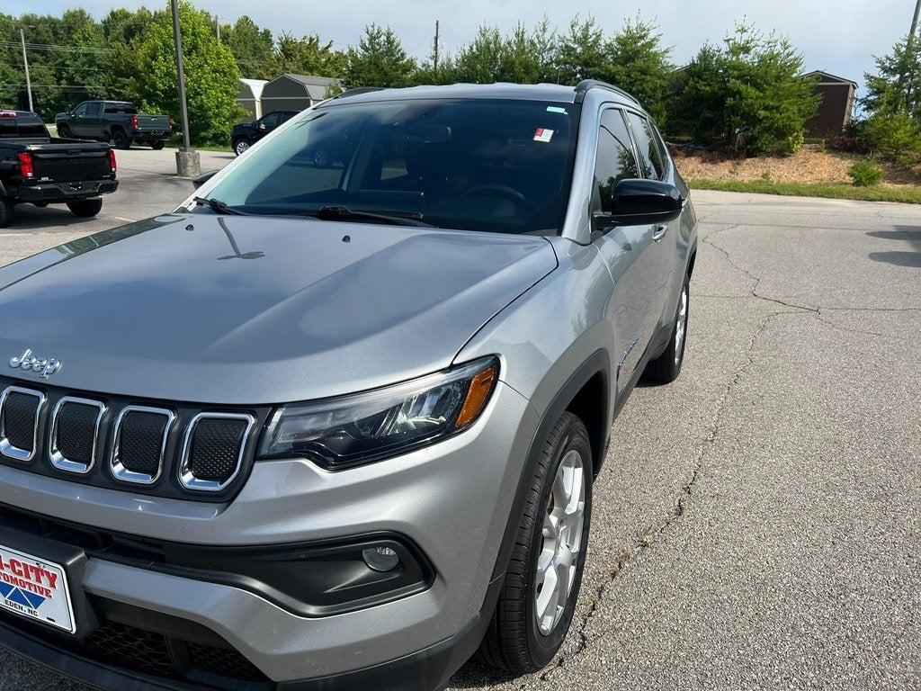 2022 Jeep Compass Latitude Lux