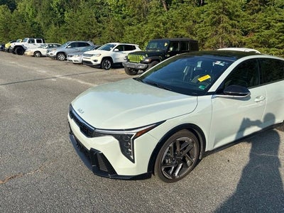 2025 Kia K4 GT-Line