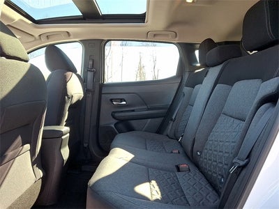 2025 Nissan Kicks SV