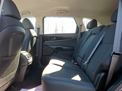2019 Kia Sorento S