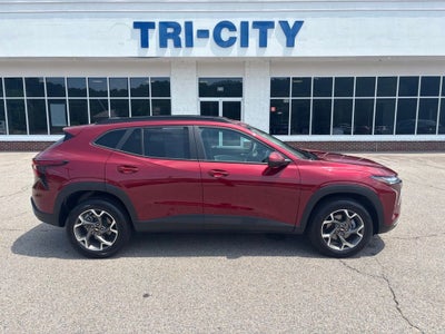 2025 Chevrolet Trax LT