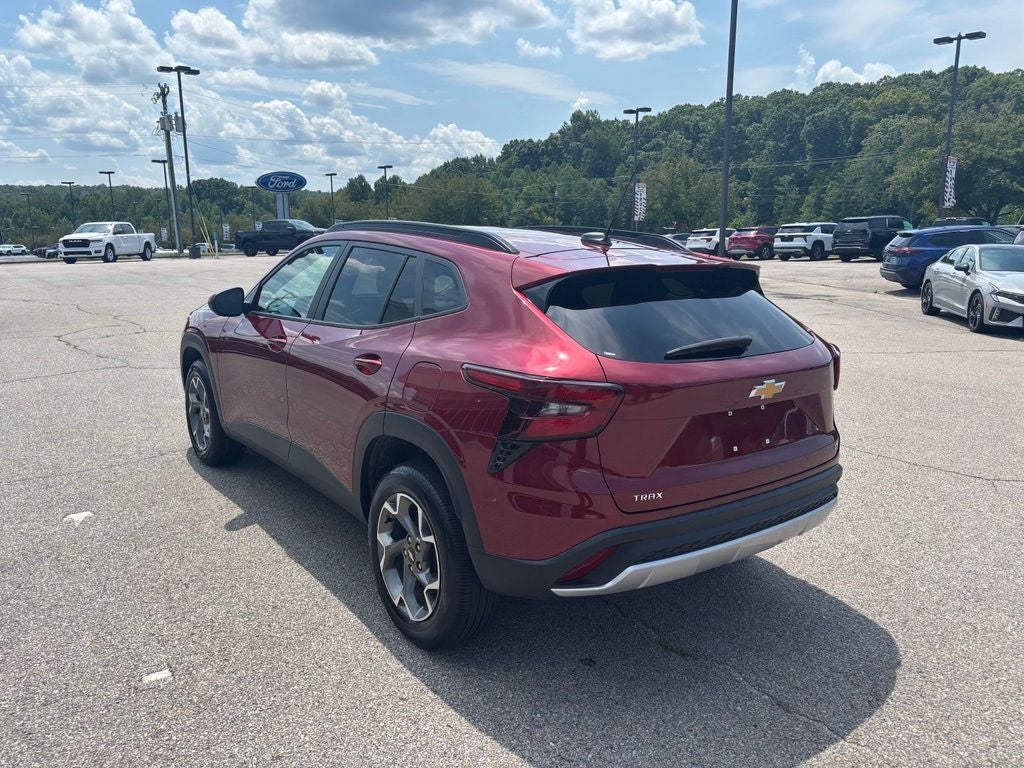 2025 Chevrolet Trax LT