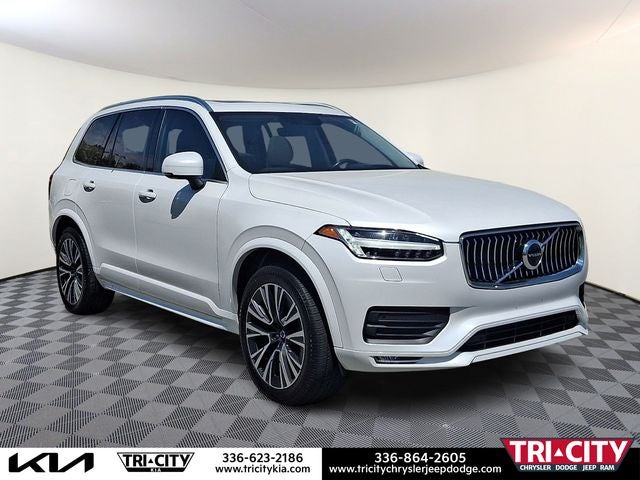 2020 Volvo XC90 T6 Momentum
