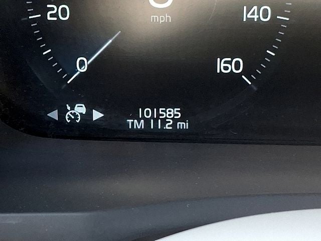 2020 Volvo XC90 T6 Momentum