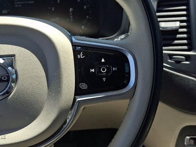 2020 Volvo XC90 T6 Momentum