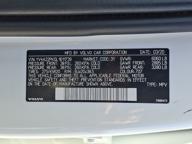 2020 Volvo XC90 T6 Momentum