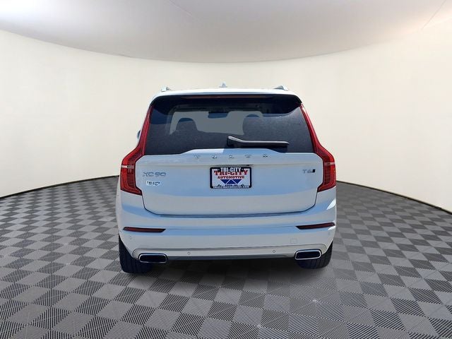 2020 Volvo XC90 T6 Momentum