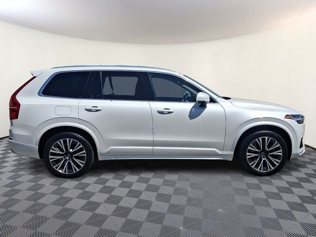 2020 Volvo XC90 T6 Momentum