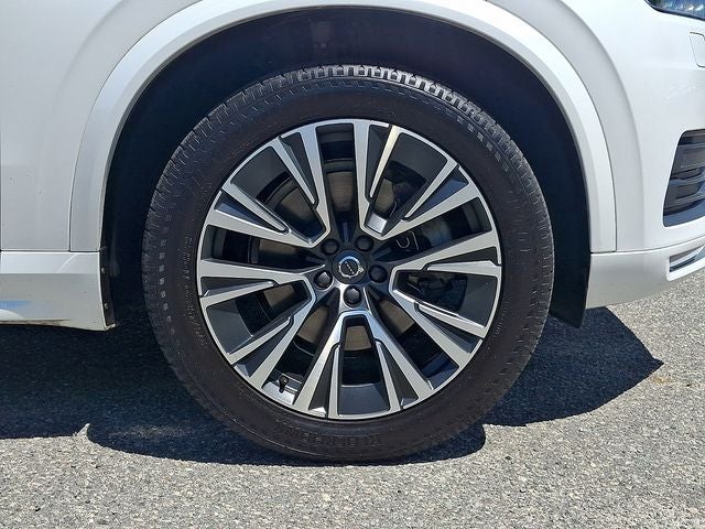 2020 Volvo XC90 T6 Momentum