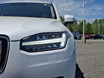 2020 Volvo XC90 T6 Momentum