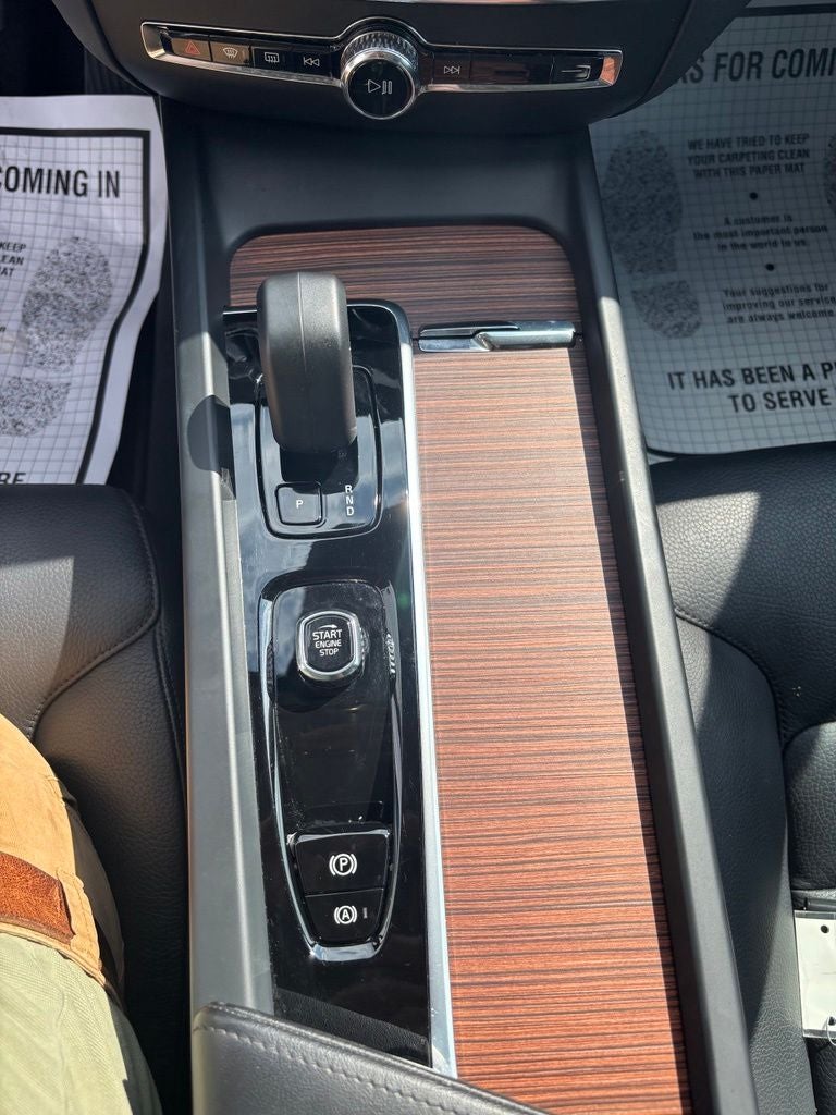 2025 Volvo V60 Cross Country B5 Plus